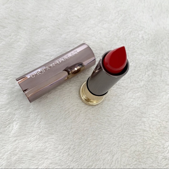 NEW Urban Decay lip stick - Picture 2 of 4